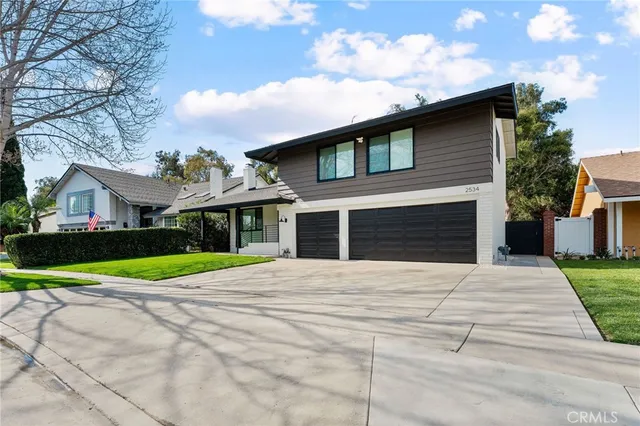 $1,449,999 | 2534 Alona Street, Santa Ana, CA 92706