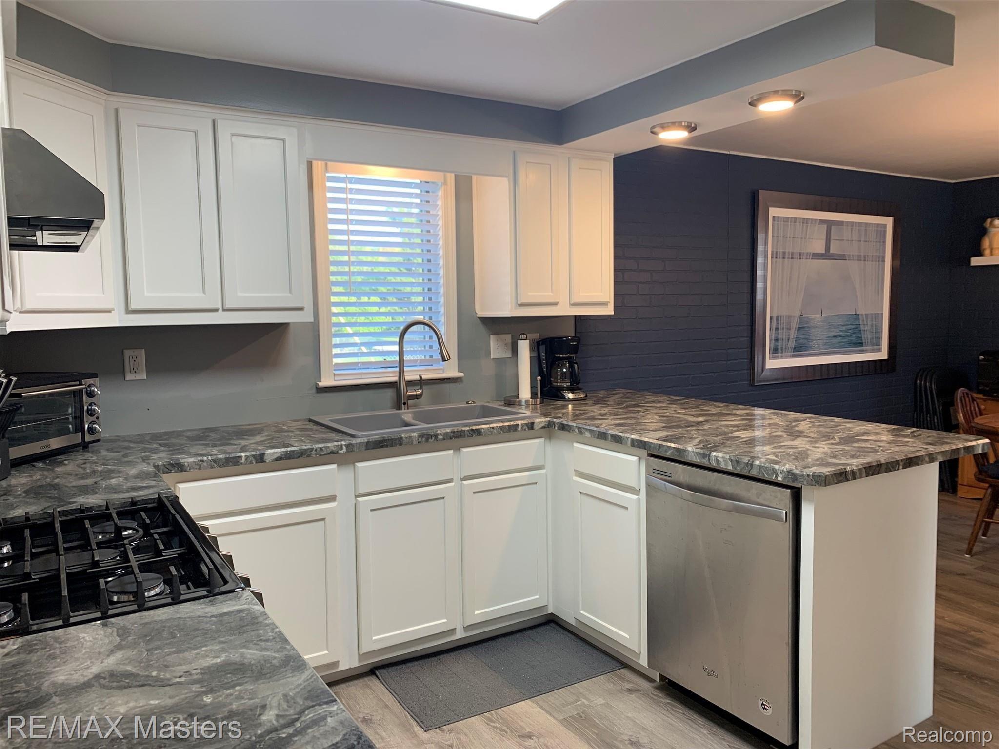 4900 Sycamore Road Newport, MI 48166 - Photo 4 of 20 20190909_221204249_iOS.jpg