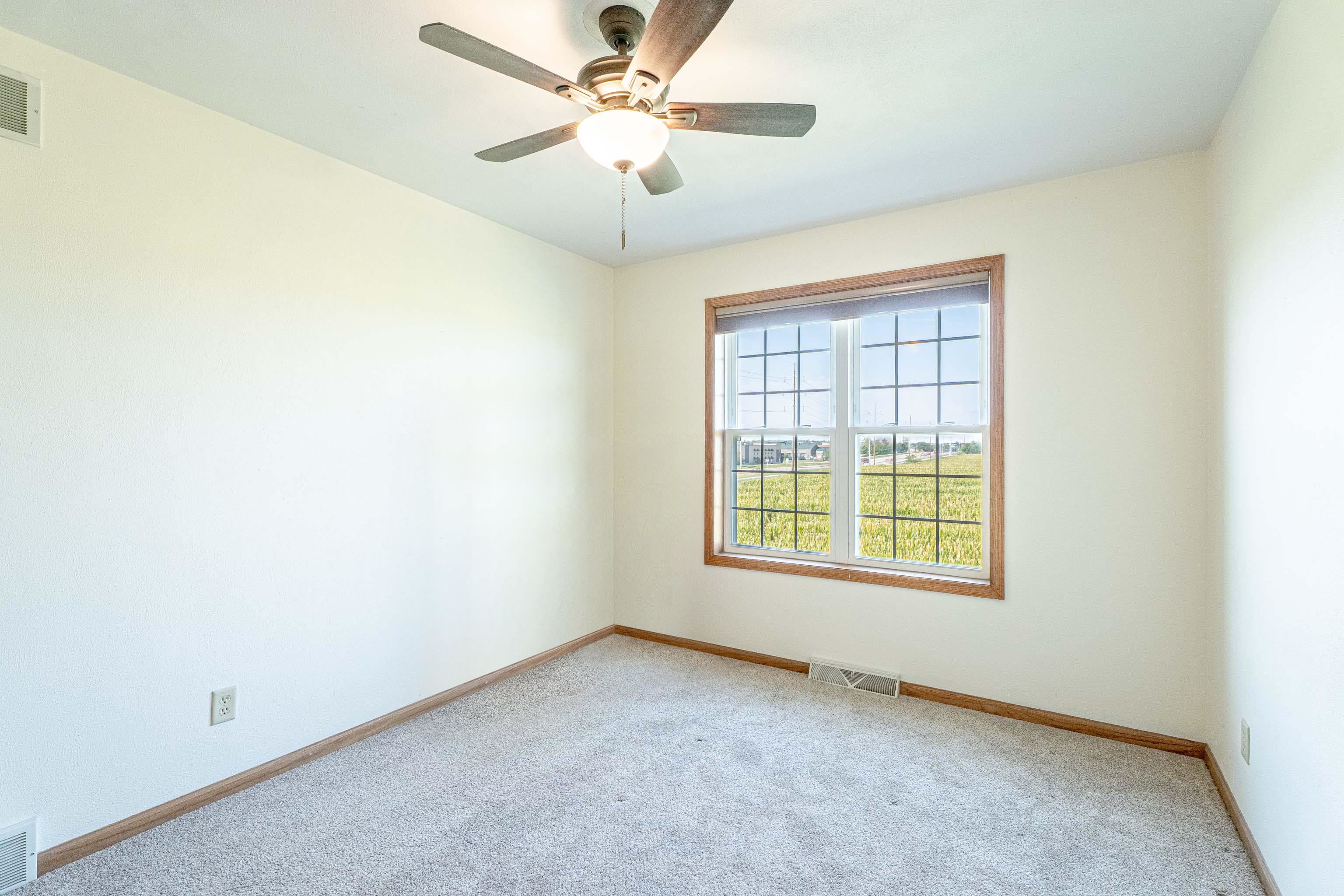 2367 Effingham Way Sun Prairie, WI 53590 - Photo 13 of 21