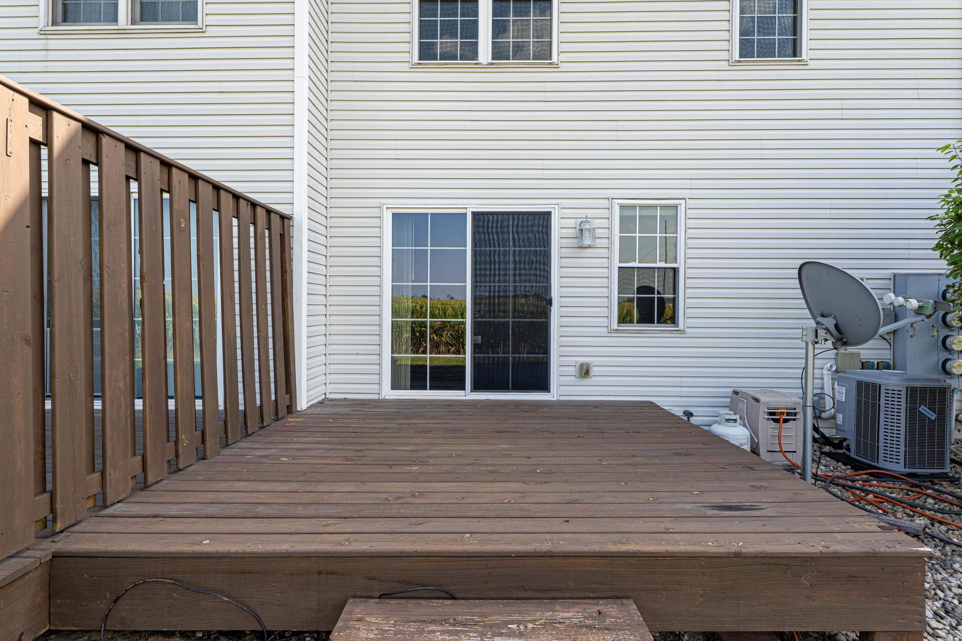 2367 Effingham Way Sun Prairie, WI 53590 - Photo 16 of 21