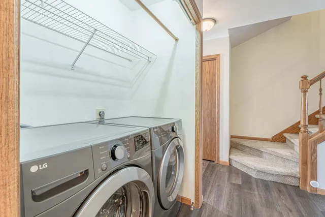 $300,000 | 2367 Effingham Way, Sun Prairie, WI 53590