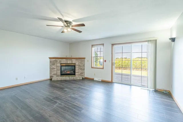 $300,000 | 2367 Effingham Way, Sun Prairie, WI 53590