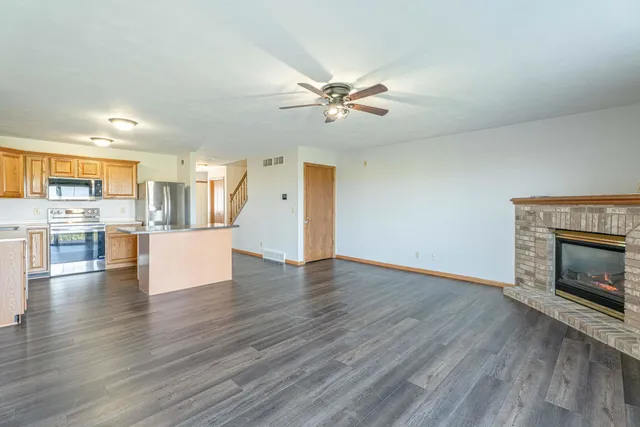 $300,000 | 2367 Effingham Way, Sun Prairie, WI 53590