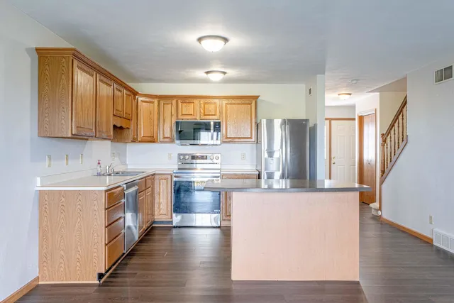 $300,000 | 2367 Effingham Way, Sun Prairie, WI 53590