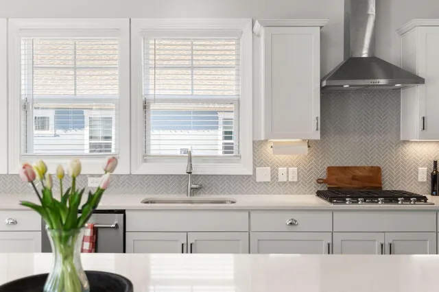 $575,000 | 109 Granton Edge Lane, Summerville, SC 29486