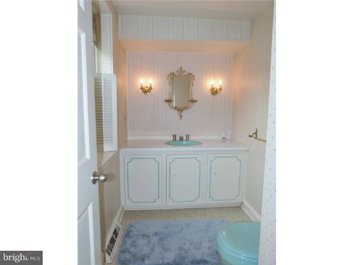 803 Longfield Road Glenside, PA 19038 - Photo 11 of 21 Gallery Image 11