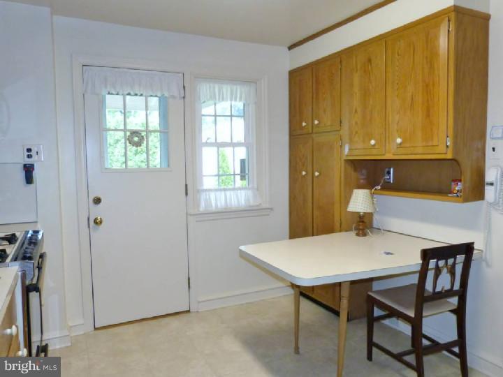803 Longfield Road Glenside, PA 19038 - Photo 6 of 21 Gallery Image 6