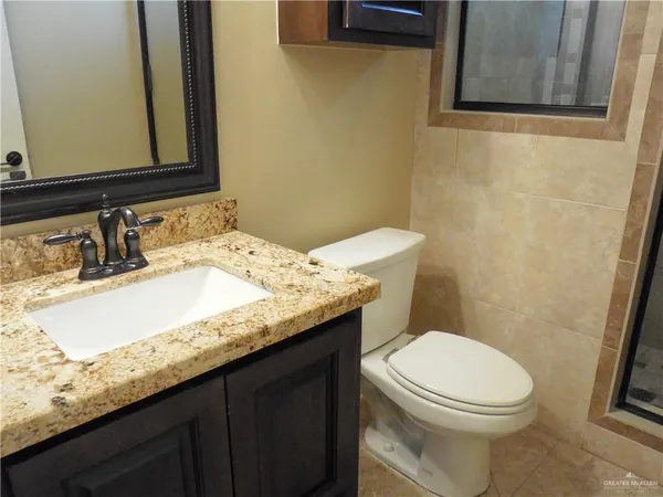 $2,700 | 10338 North 23rd Lane, McAllen, TX 78504