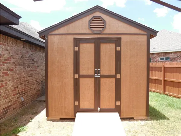 $2,700 | 10338 North 23rd Lane, McAllen, TX 78504