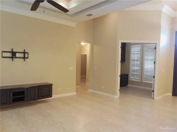 $2,700 | 10338 North 23rd Lane, McAllen, TX 78504