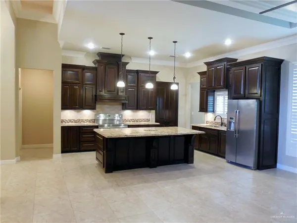 $2,700 | 10338 North 23rd Lane, McAllen, TX 78504