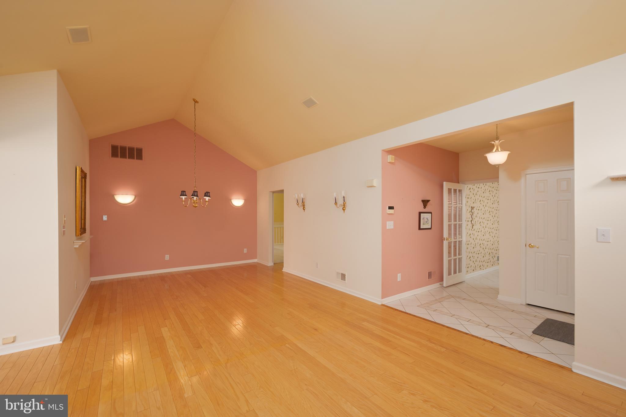 119 Bellflower Road Langhorne, PA 19047 - Photo 5 of 40