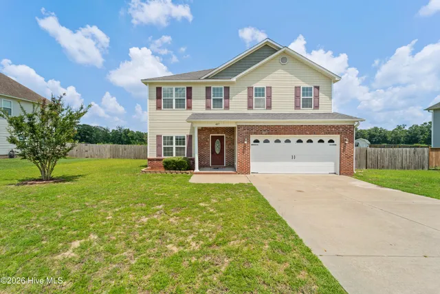 $2,095 | 407 South Bluff Circle, Jacksonville, NC 28540