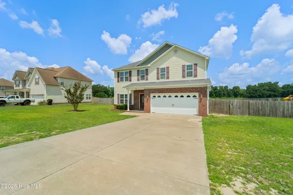 $1,995 | 407 South Bluff Circle, Jacksonville, NC 28540