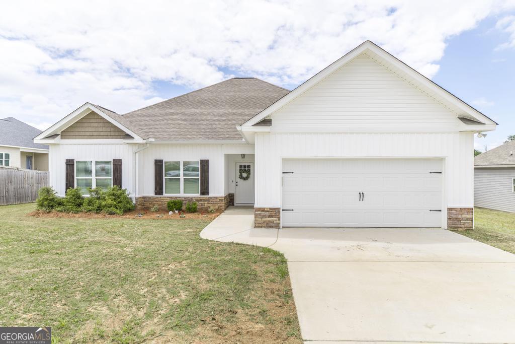 100 Sutter Butte Place Bonaire, GA 31005 - Photo 1 of 34 Welcome to the desirable Cottages of Blue Ridge community.