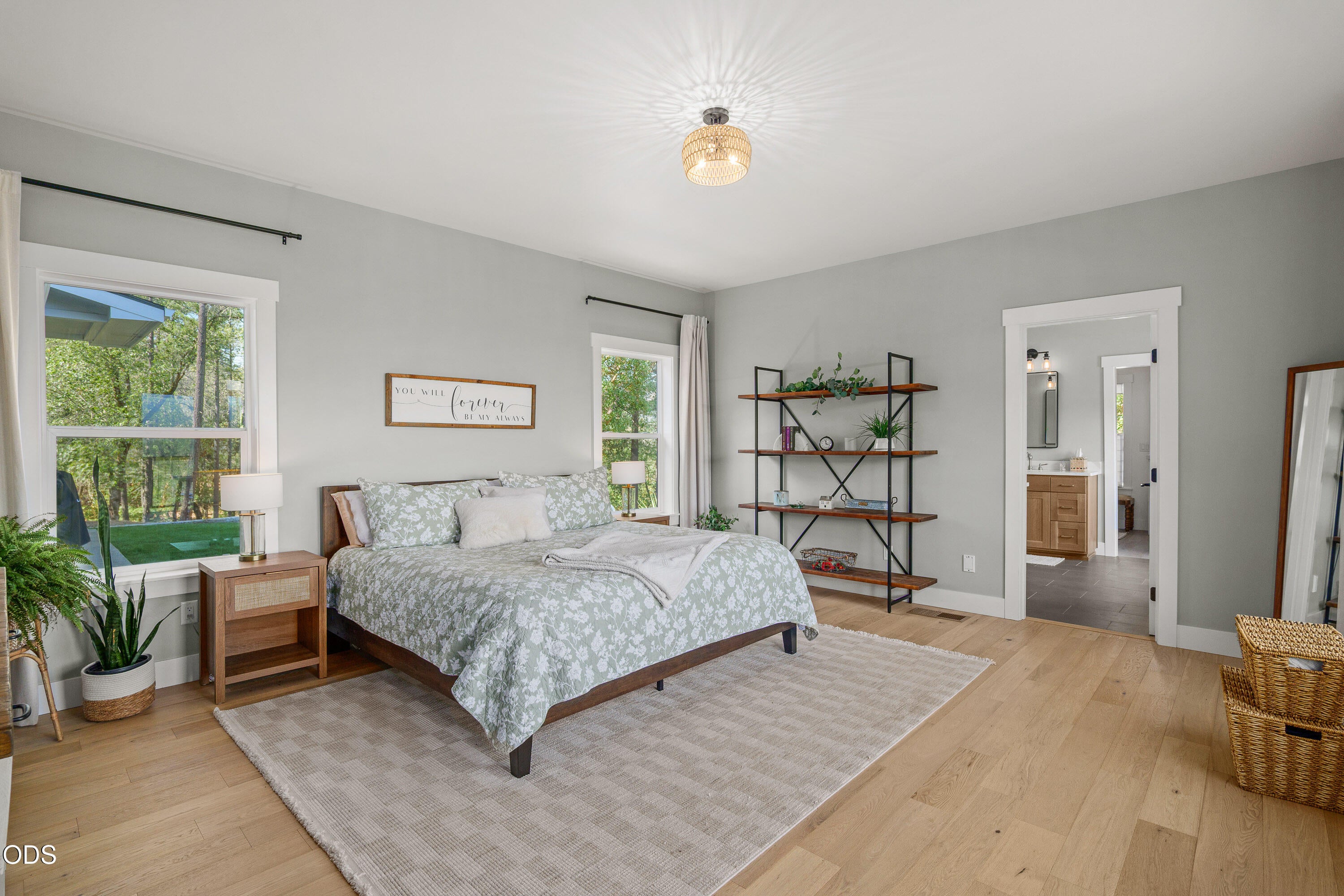 145 Lomas Road Jacksonville, OR 97530 - Photo 16 of 57 Gallery Image 16