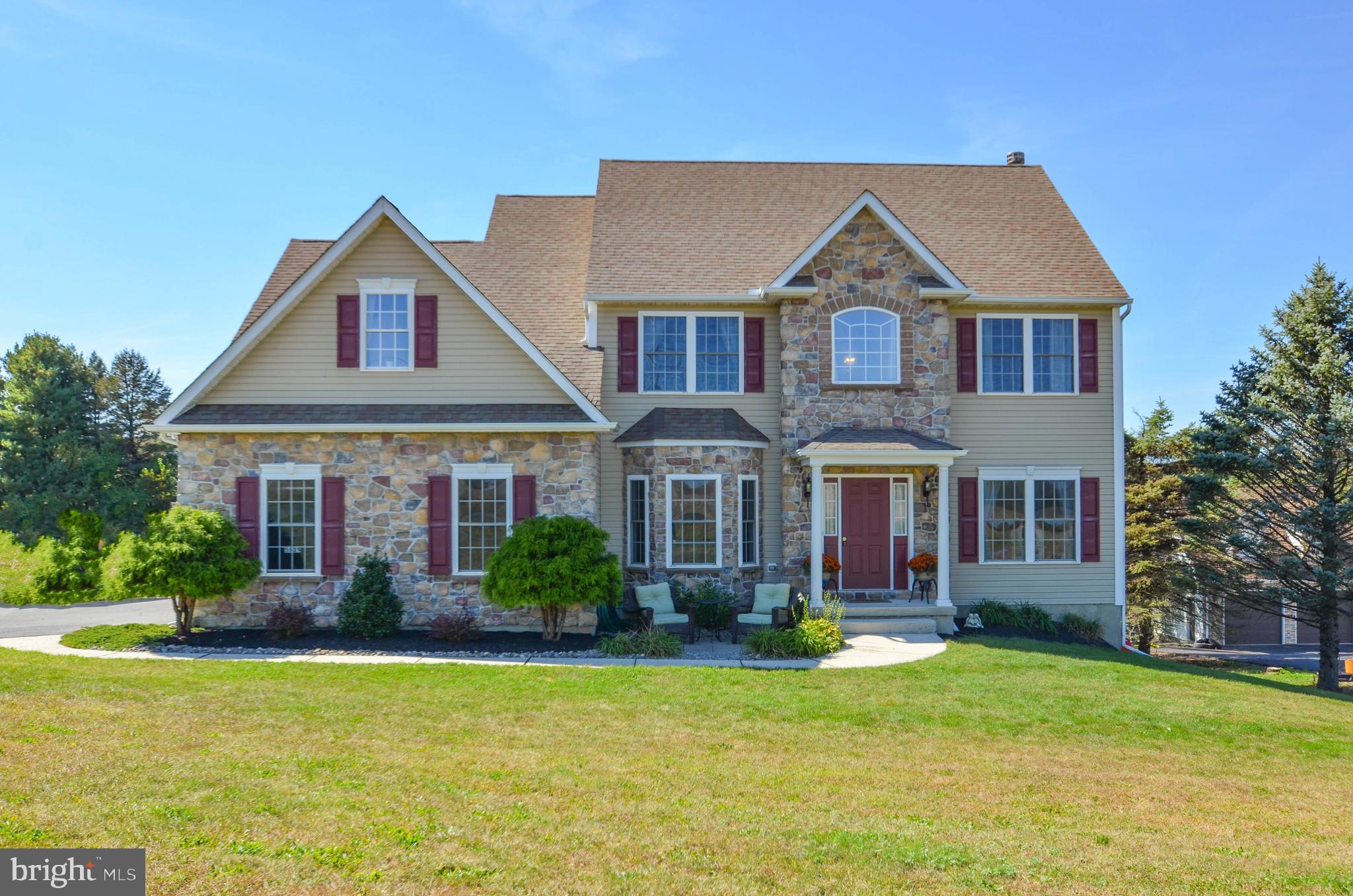 5634 Paradise Road Slatington, PA 18080 - Photo 1 of 35 Gallery Image 1