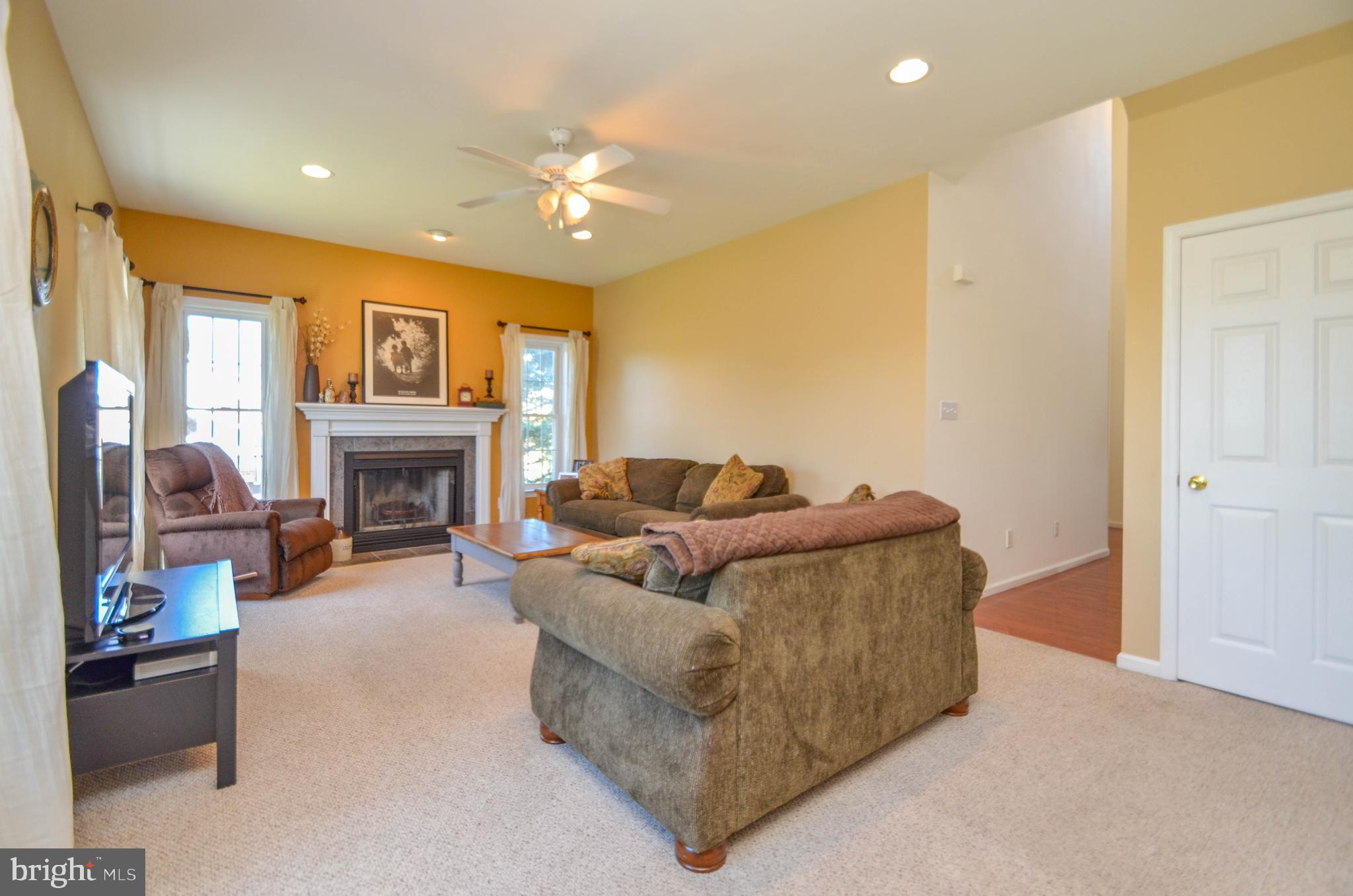 5634 Paradise Road Slatington, PA 18080 - Photo 4 of 35 Gallery Image 4
