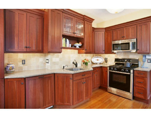 14 Sackville Street, Unit 2 Boston, MA 02129 - Photo 1 of 8