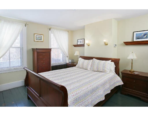 14 Sackville Street, Unit 2 Boston, MA 02129 - Photo 4 of 8