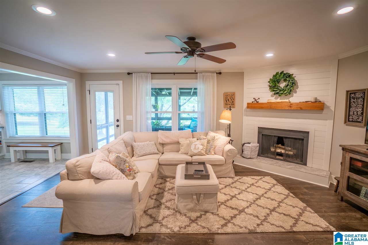 905 Spring Garden Street Pelham, AL 35124 - Photo 13 of 48