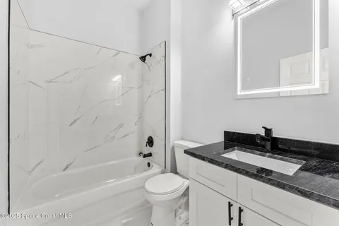 $2,100 | 1410 Towton Street Southeast, Palm Bay, FL 32909