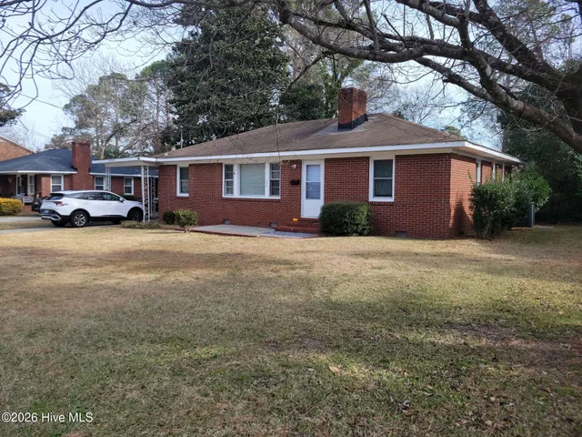 $1,950 | 106 North Elm Street, Greenville, NC 27858