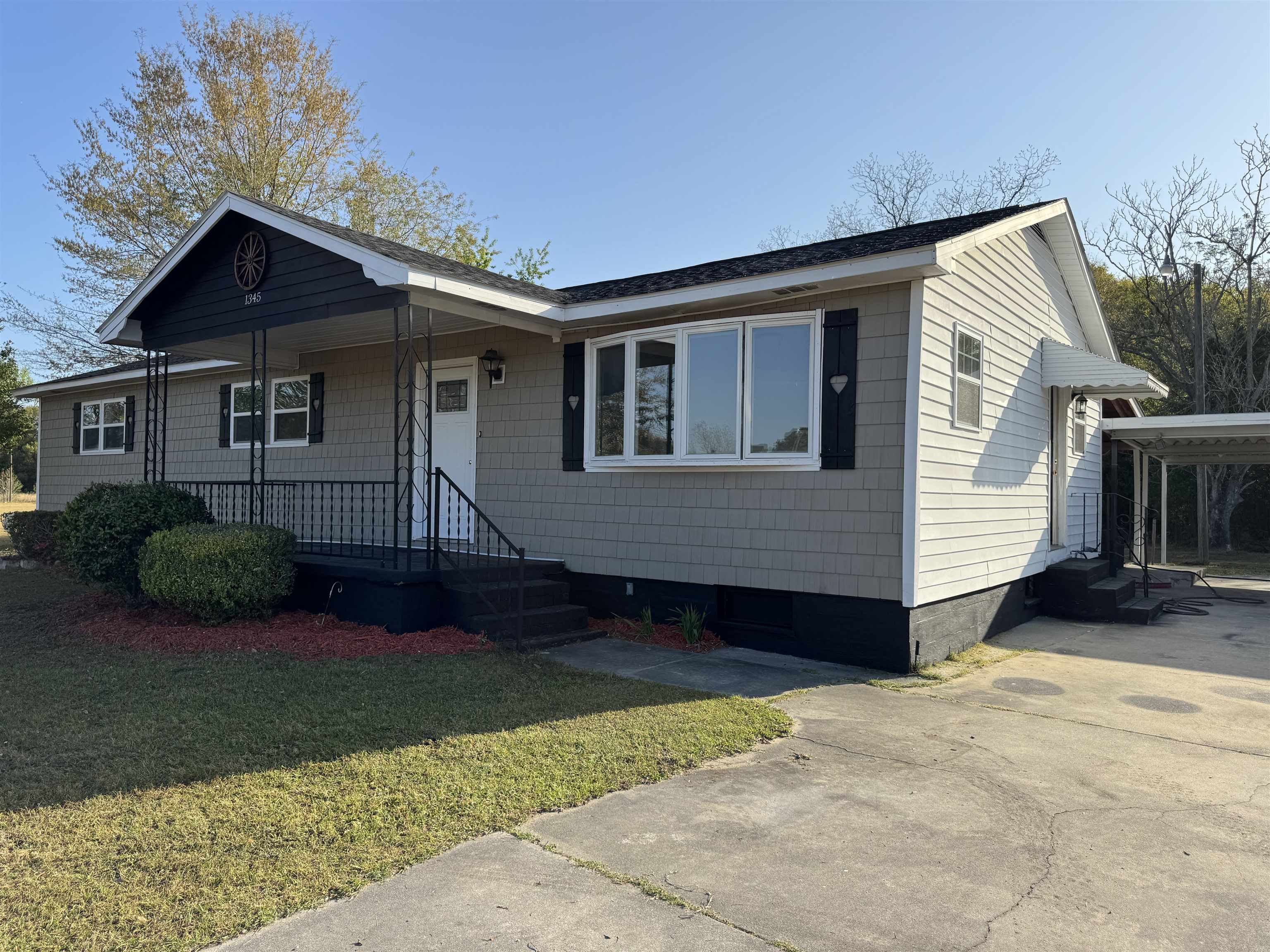 1345 Fisherman Road Lamar, SC 29069 - Photo 3 of 28