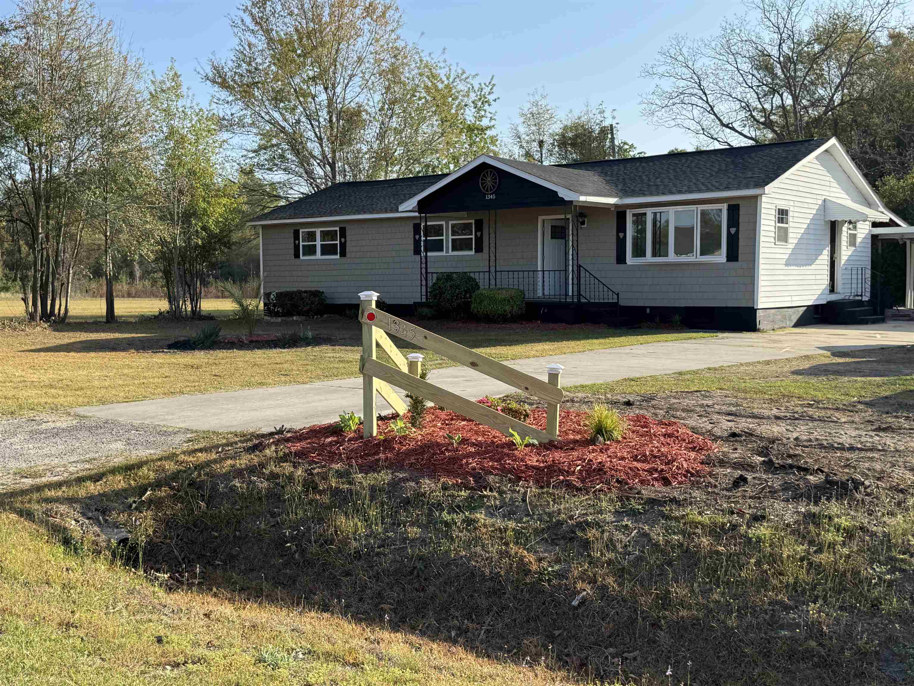 1345 Fisherman Road Lamar, SC 29069 - Photo 4 of 28