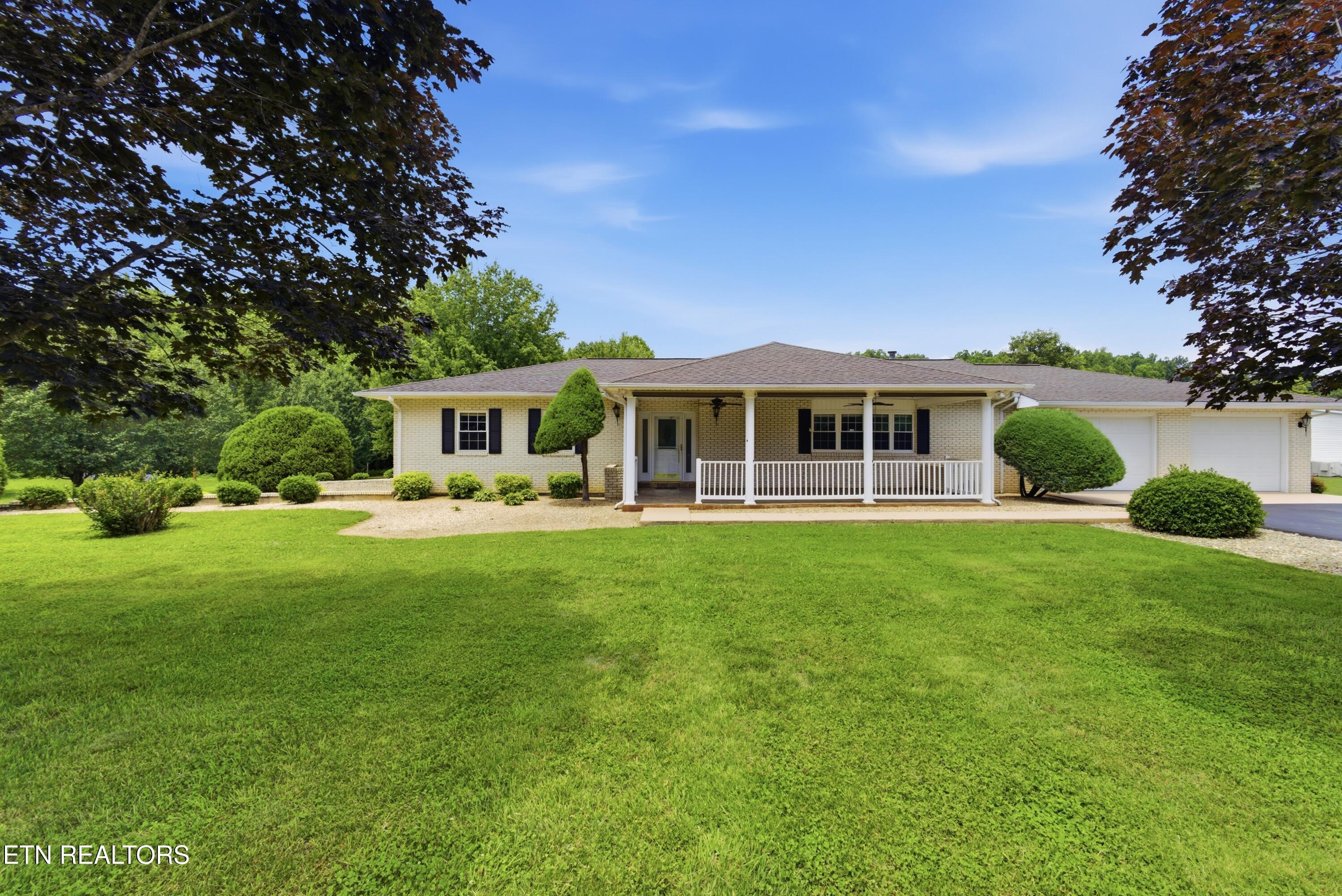 788 Old Jamestown Road Helenwood, TN 37755 - Photo 1 of 49 476W4300