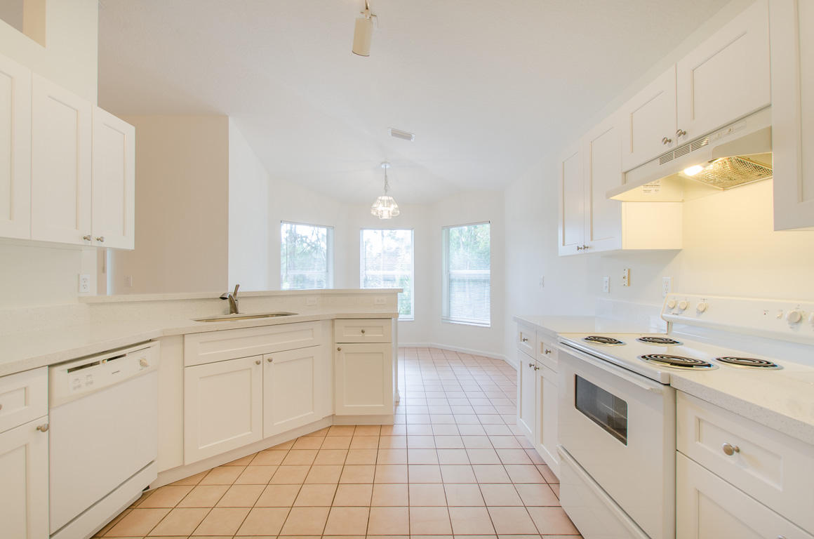 12288 86th Road North West Palm Beach, FL 33412 - Photo 3 of 36 Kitchen