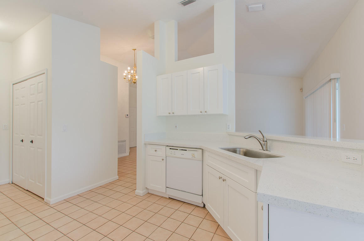 12288 86th Road North West Palm Beach, FL 33412 - Photo 5 of 36 Kitchen