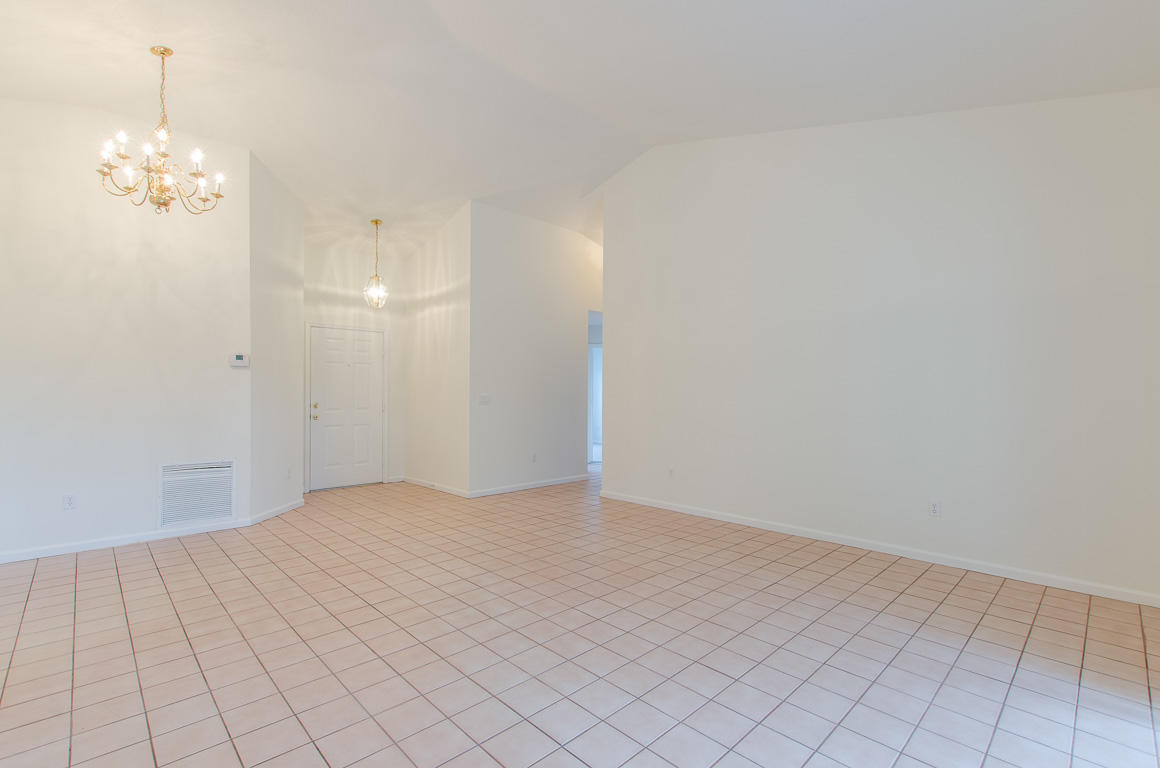 12288 86th Road North West Palm Beach, FL 33412 - Photo 8 of 36 Living/Dining