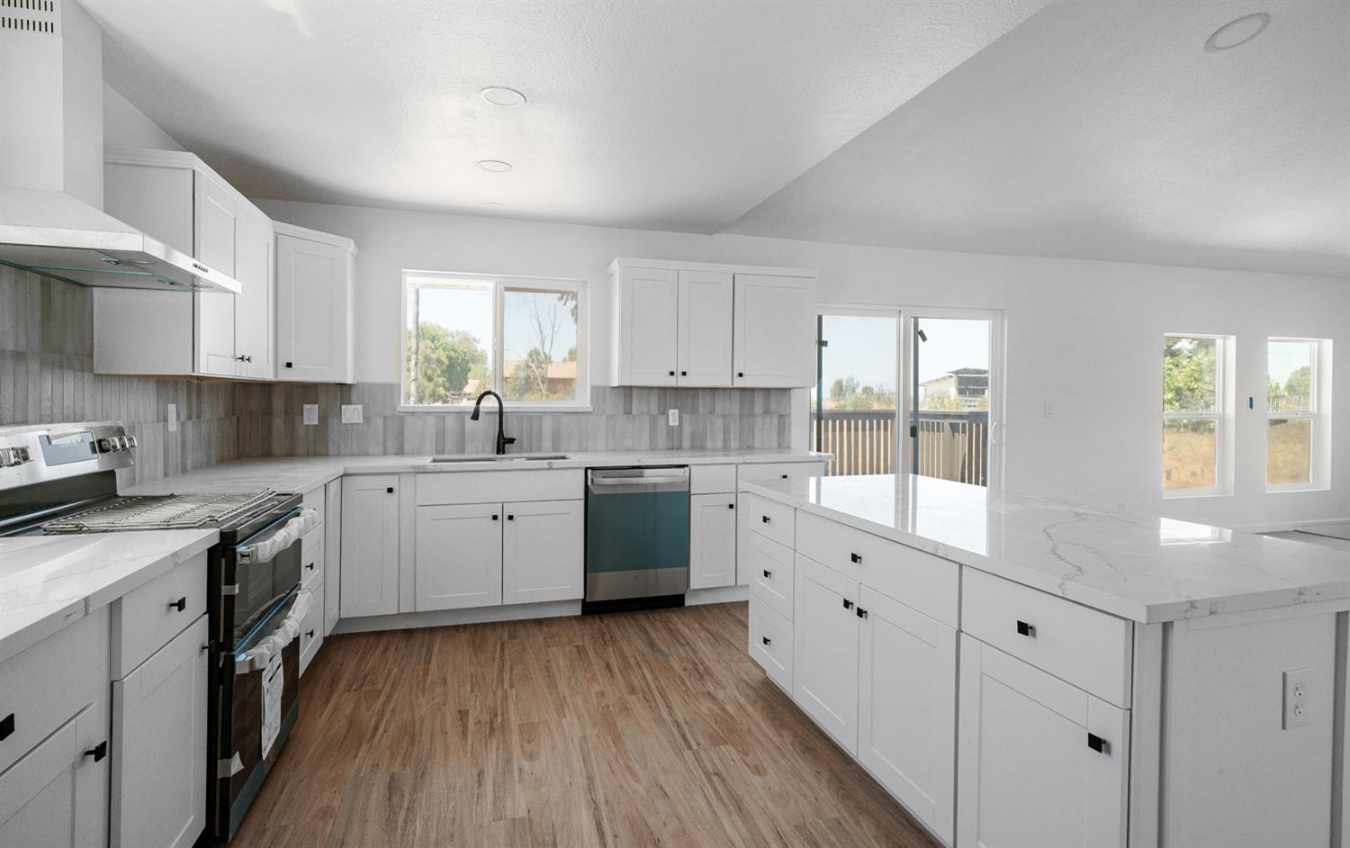 15758 Mark Road Madera, CA 93636 - Photo 5 of 20