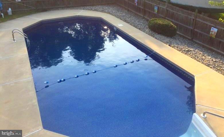 20 Constitution Road Clementon, NJ 08021 - Photo 15 of 17 Inground Pool
