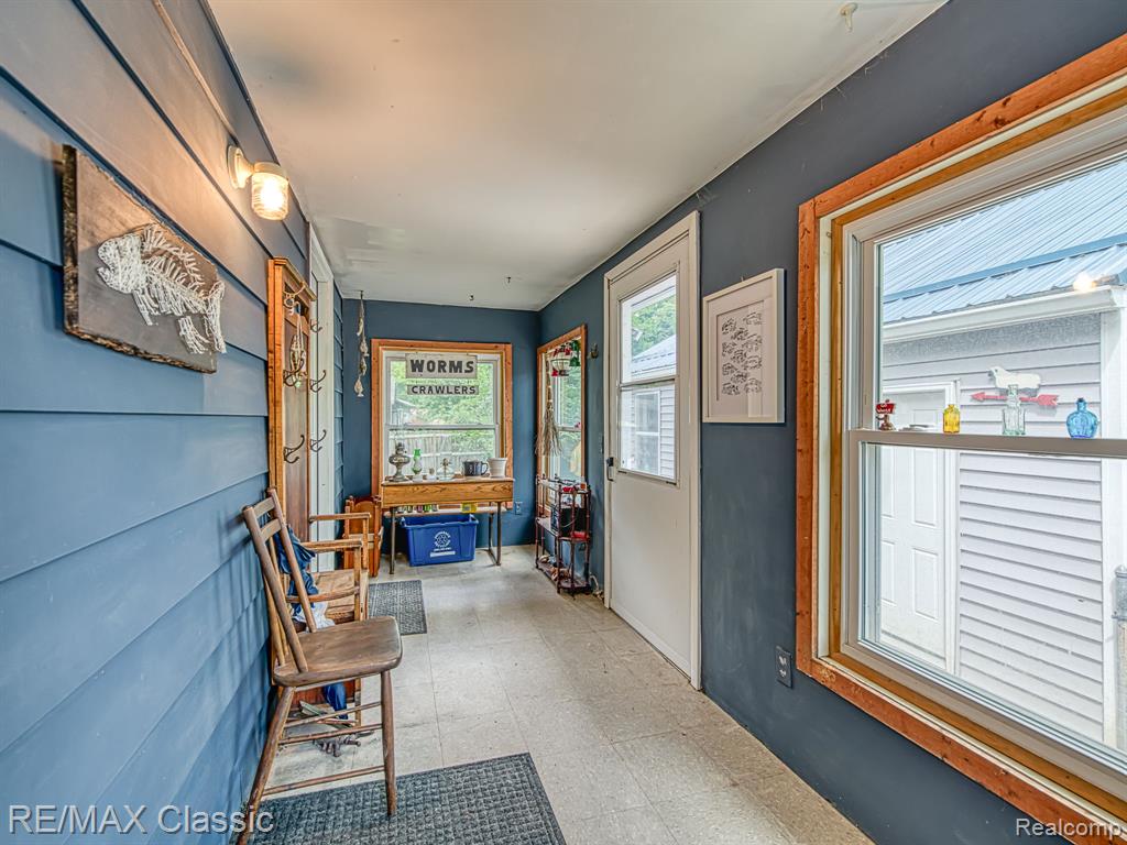 253 Delaware Road Whitmore Lake, MI 48189 - Photo 3 of 35 Gallery Image 3