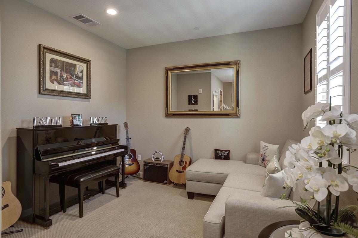 159 Cypress Loop Hayward, CA 94544 - Photo 16 of 30 Gallery Image 16