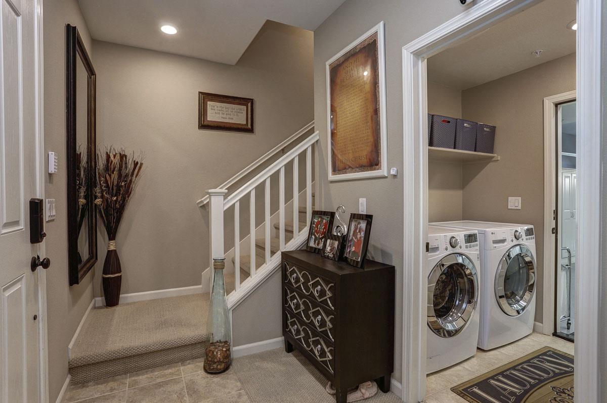 159 Cypress Loop Hayward, CA 94544 - Photo 17 of 30 Gallery Image 17