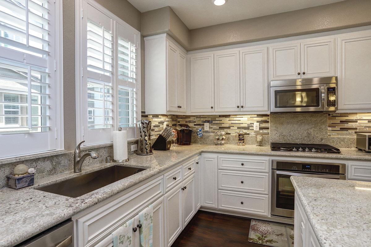 159 Cypress Loop Hayward, CA 94544 - Photo 9 of 30 Gallery Image 9