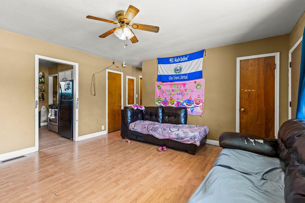 1847 Agler Road Columbus, OH 43224 - Photo 4 of 26 1847AglerRoad_Hommati102(1)