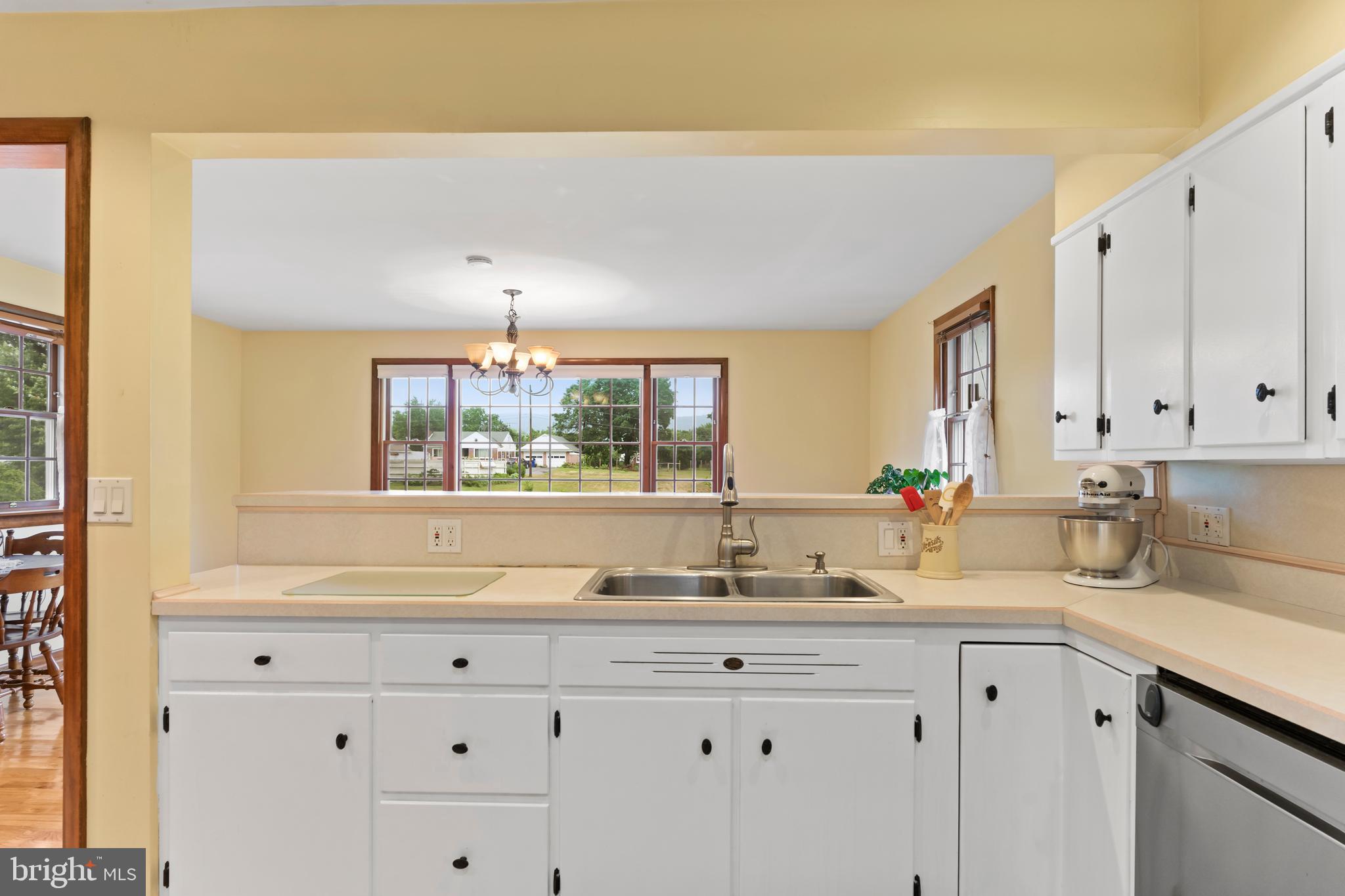 3049 Spring Road Carlisle, PA 17013 - Photo 9 of 60