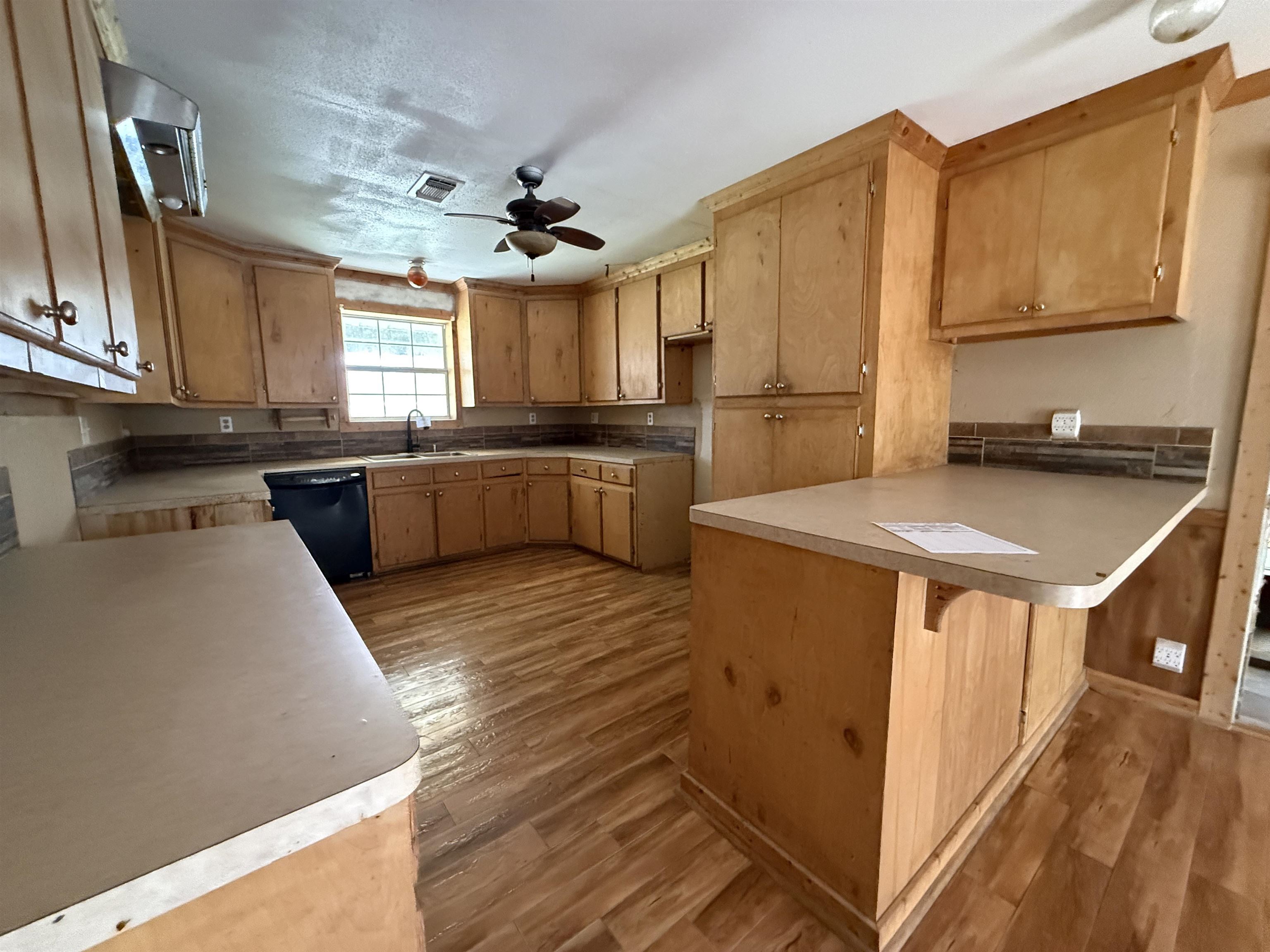 9283 Largent Road Hull, TX 77564 - Photo 8 of 22