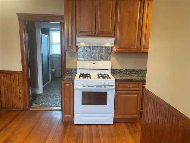 $1,850 | 169 Francis Avenue, Unit 2, Pawtucket, RI 02860