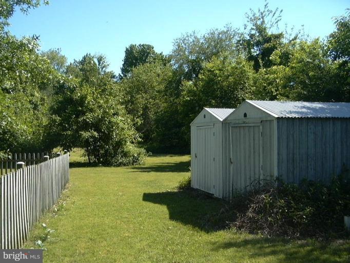 203 Sharp Road Denton, MD 21629 - Photo 4 of 10 Shed