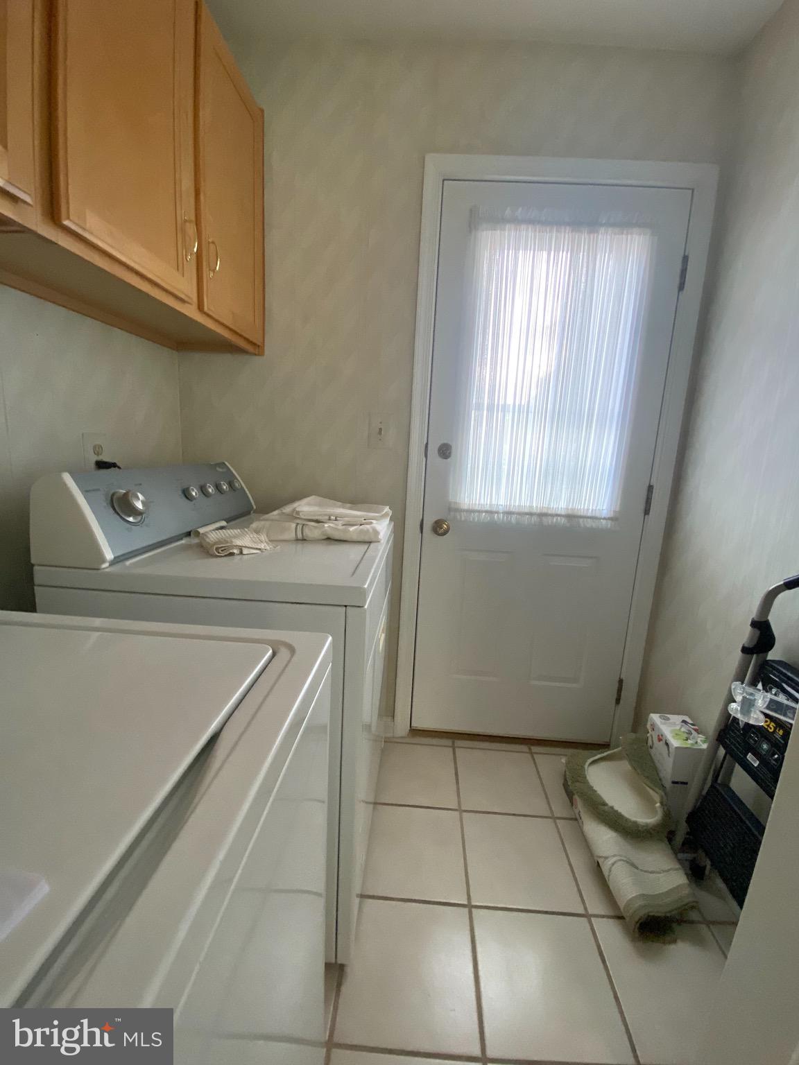 1 Swallow Road Southampton, PA 18966 - Photo 28 of 52 Main Level Laundry, Door to Patio
