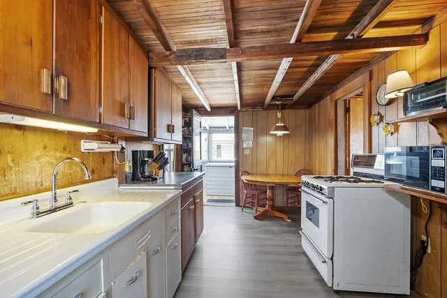 $649,900 | 22-24 Perkins Avenue, Hampton, NH 03842