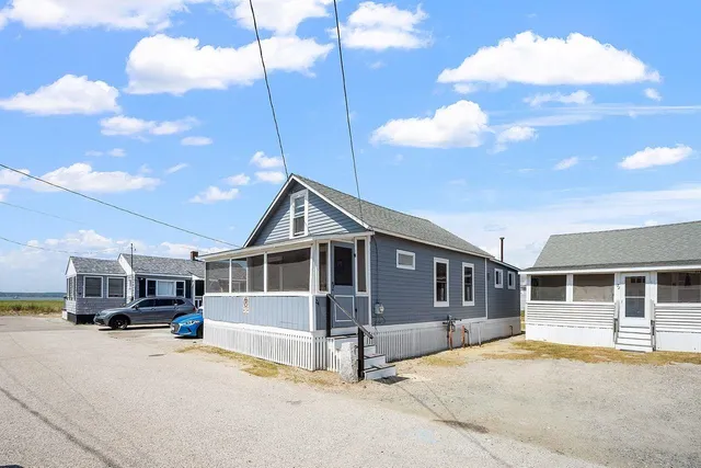 $649,900 | 22-24 Perkins Avenue, Hampton, NH 03842