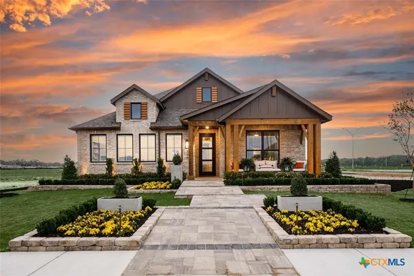 $524,990 | 228 White Oak, Castroville, TX 78009