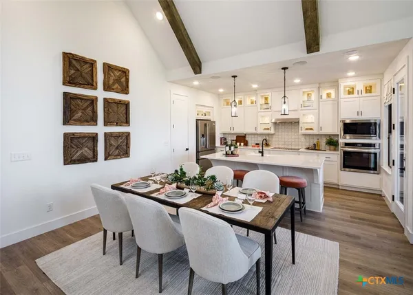 $524,990 | 228 White Oak, Castroville, TX 78009