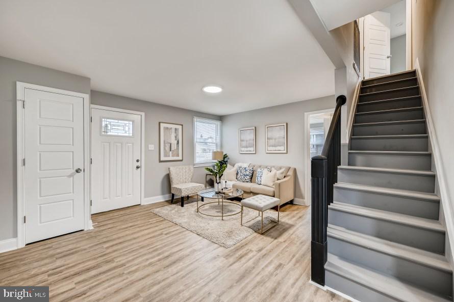 8128 Longpoint Road Baltimore, MD 21222 - Photo 14 of 32 Main level view